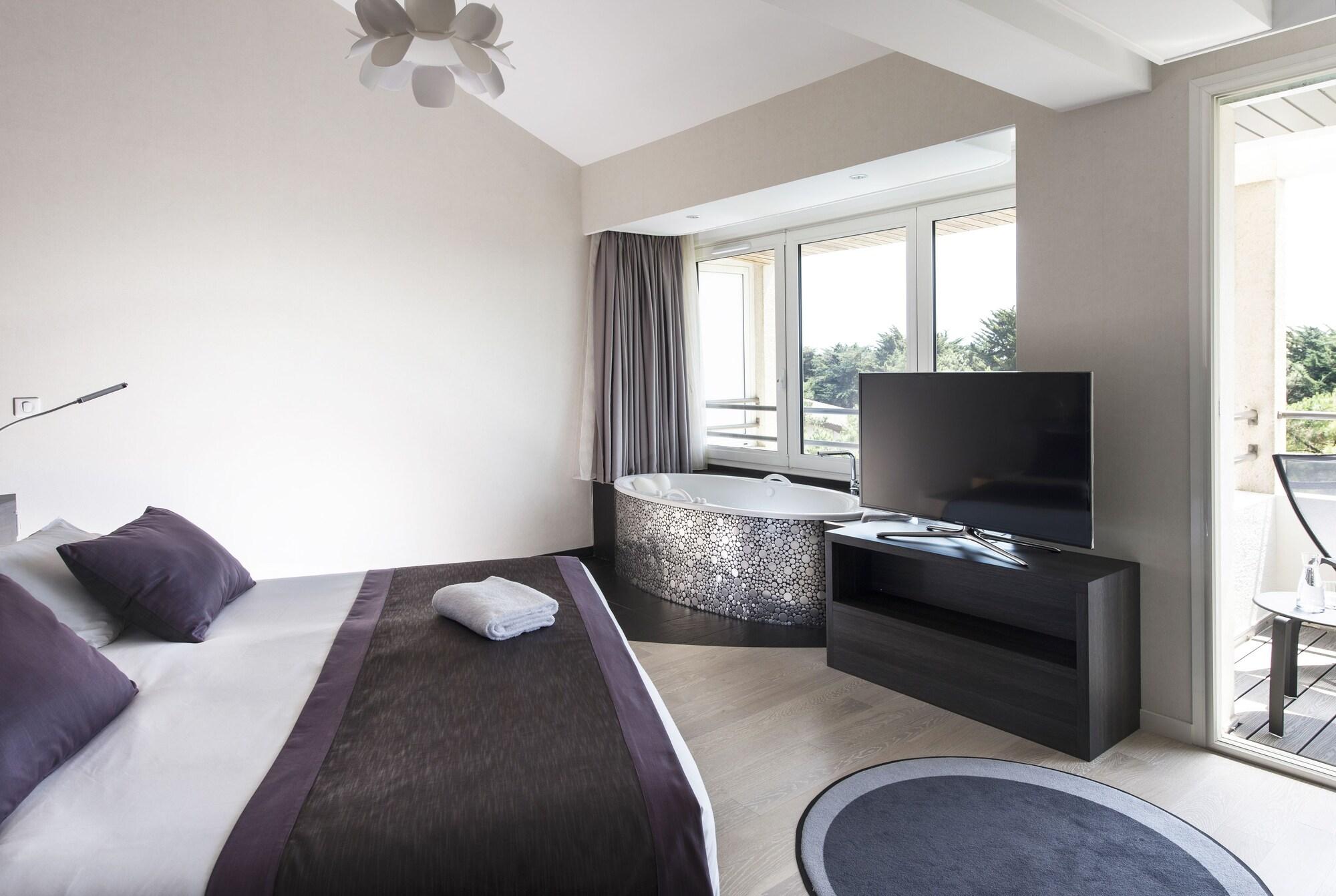 סן ז'אן דה מון Hotel Valdys Thalasso & Spa - Les Pins מראה חיצוני תמונה